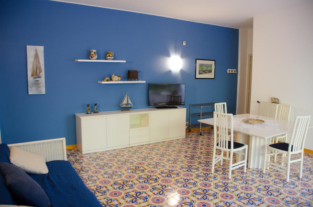 Sea Breeze Acitrezza Apartment Aci Castello Exterior photo