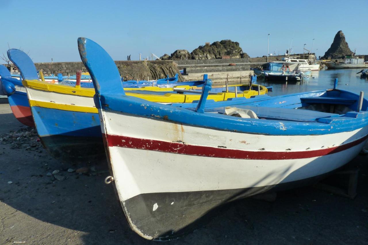Sea Breeze Acitrezza Apartment Aci Castello Exterior photo